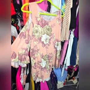 🍁🍂Glitzy Girlz Open Shoulder Top 1x